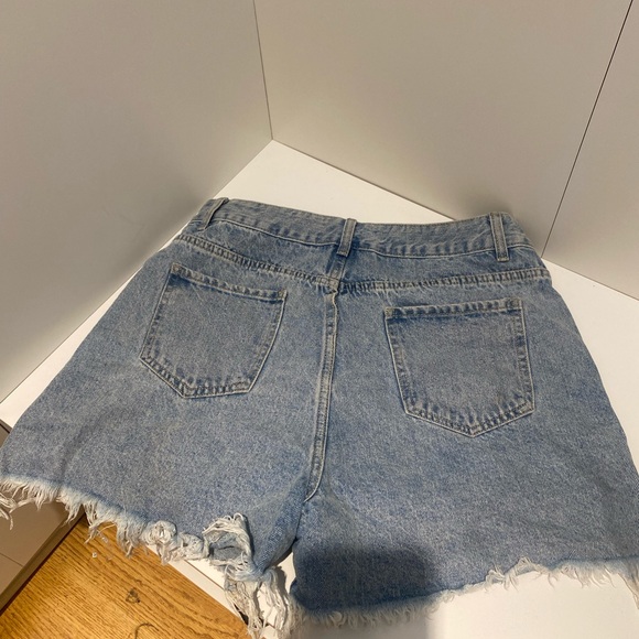 Bejewelled fringe shorts - Picture 3 of 3